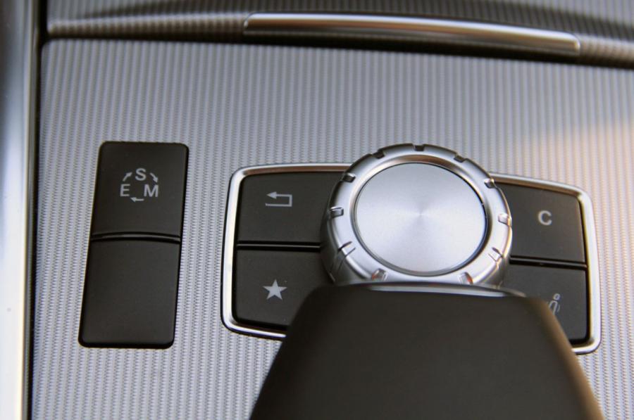  Mercedes-Benz E400 2014 года  (фото 12 из 41)